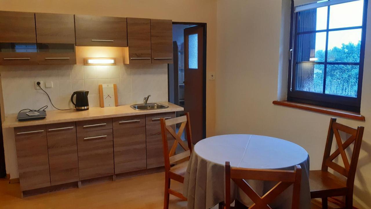Budha Apartma Jirikov  Eksteriør bilde