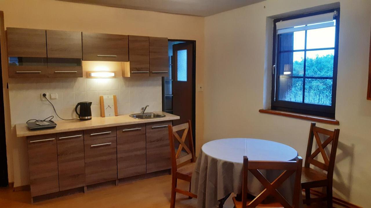 Budha Apartma Jirikov  Eksteriør bilde