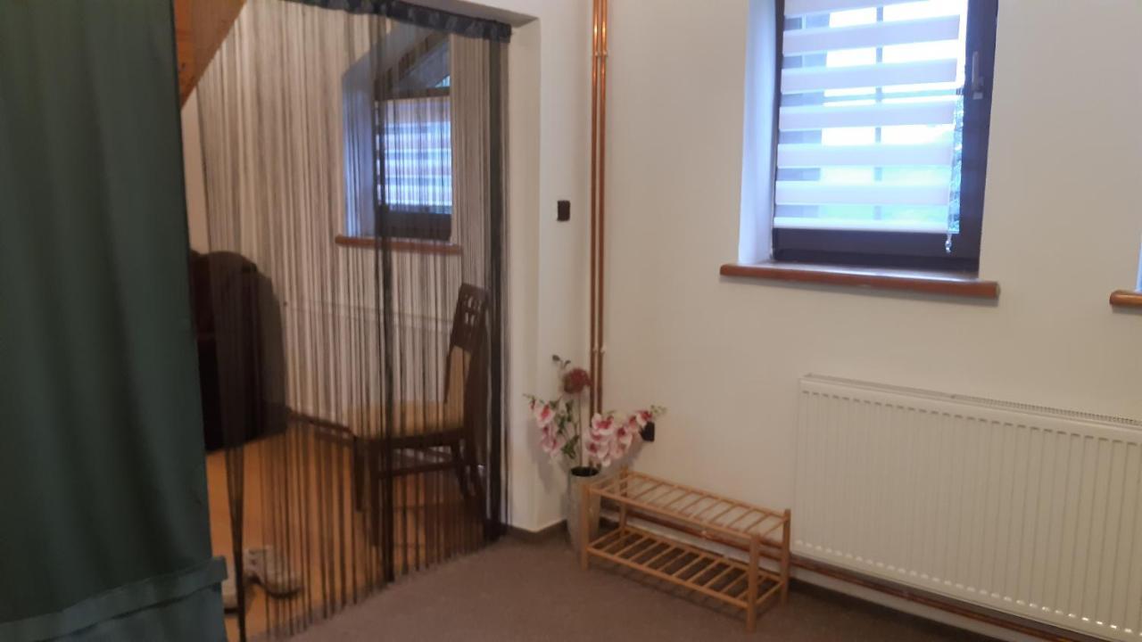 Budha Apartma Jirikov  Eksteriør bilde